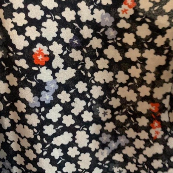 LOFT Black Floral Camisole Top - Picture 3 of 5